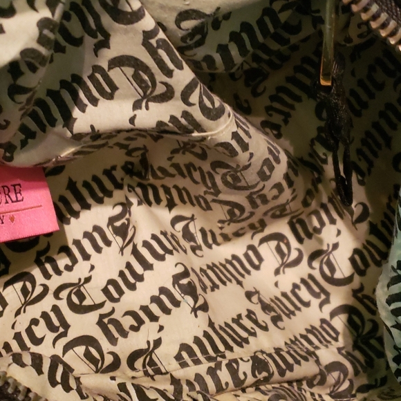 JUICY COUTURE SEATBELT PURSE - Picture 11 of 12